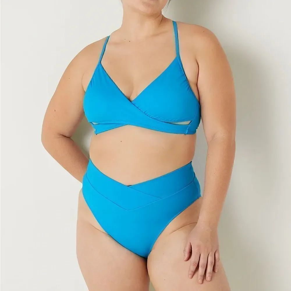 NWT Victoria’s Secret bikini